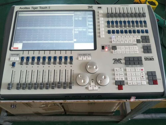 Titan Operating System Tiger Touch Controller Stage Lighting Console
